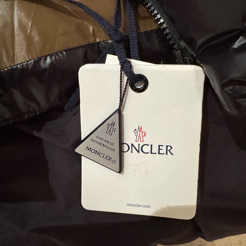 Moncler Tripiti Down Jacket with Gold Interior - Picture 6 of 8